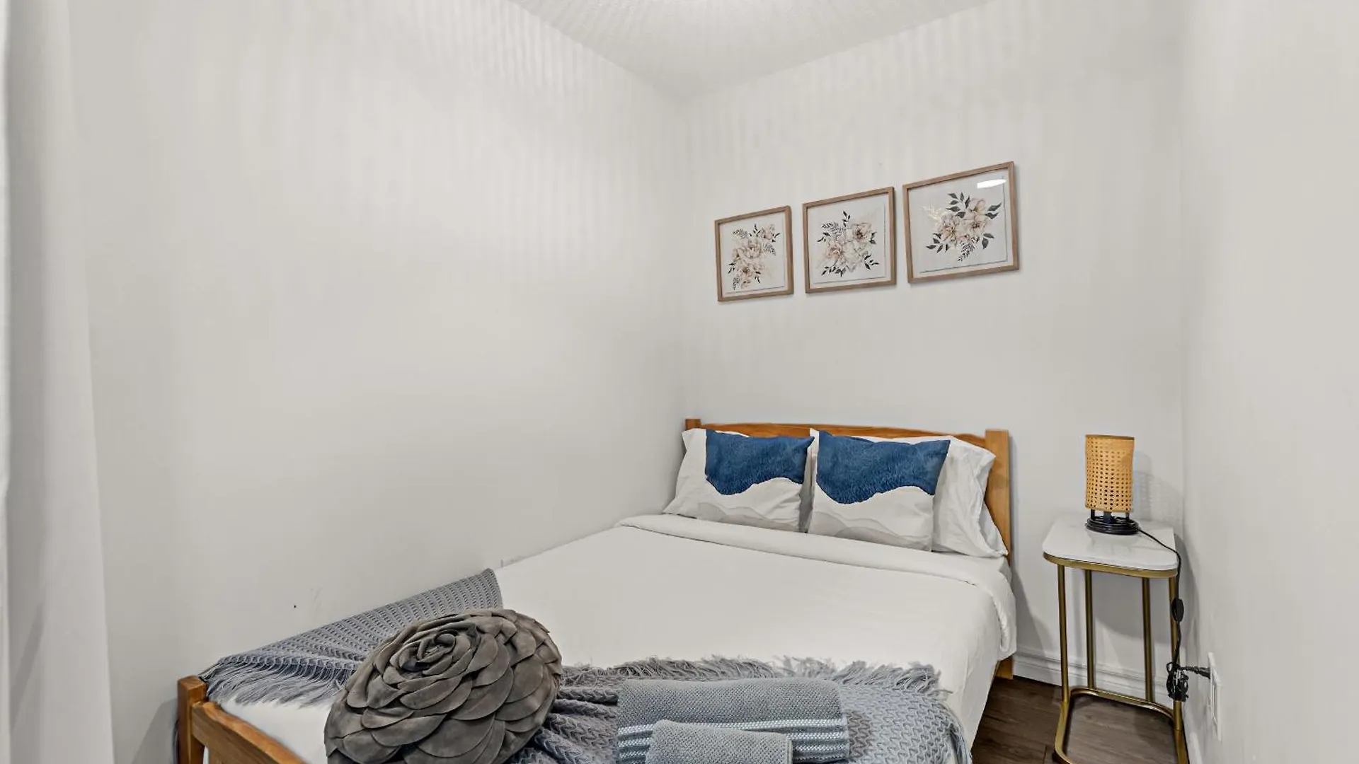 Apartman Beautiful 2 Bedroom Downtown Toronto Condo